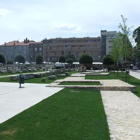 Luxury Town Center Apartments Zadar Room photo