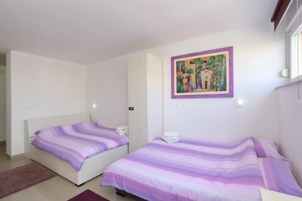 Luxury Town Center Apartment